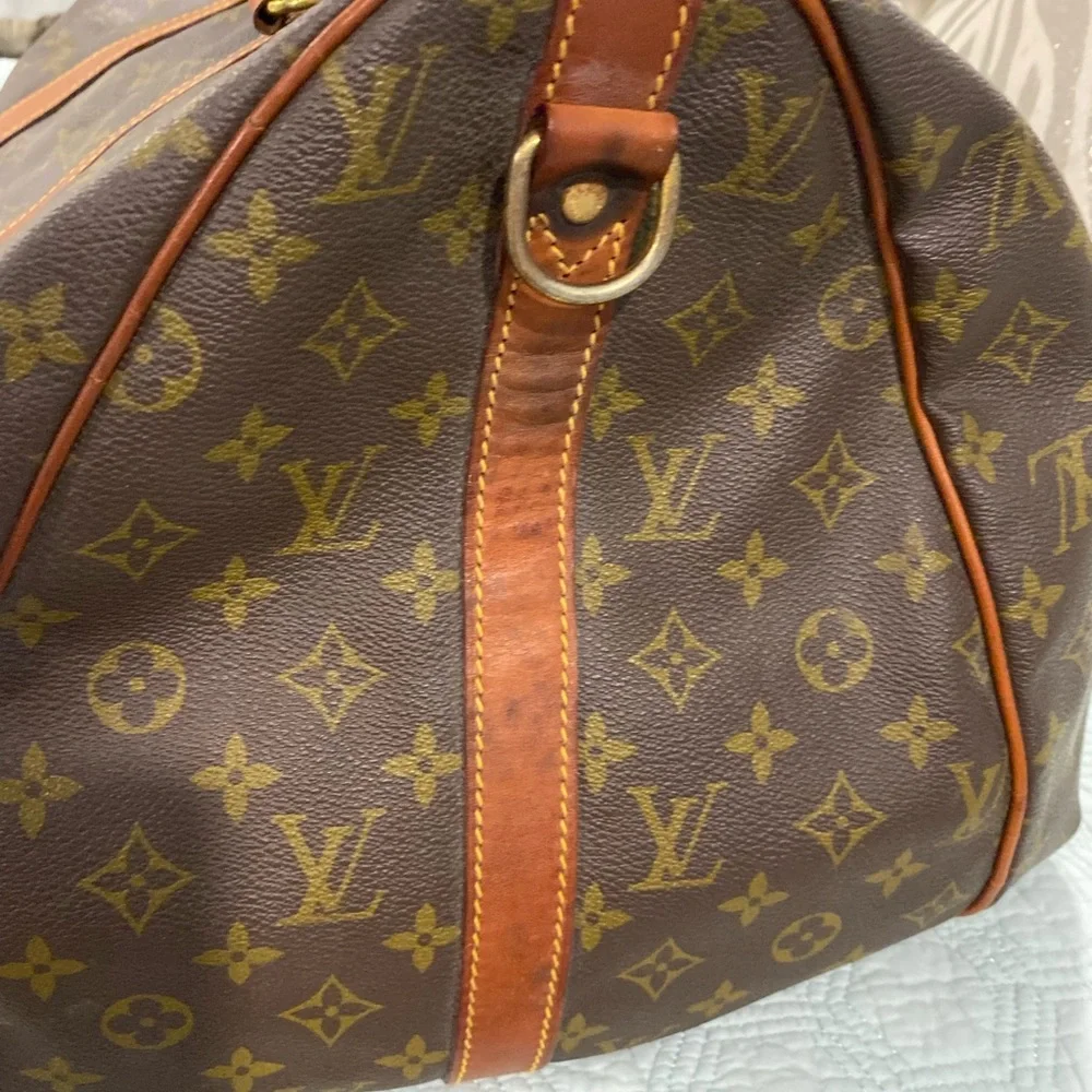 Vintage Louis Vuitton Monogram Keepall Duffle Travel Bag. - Picture 3 of 5